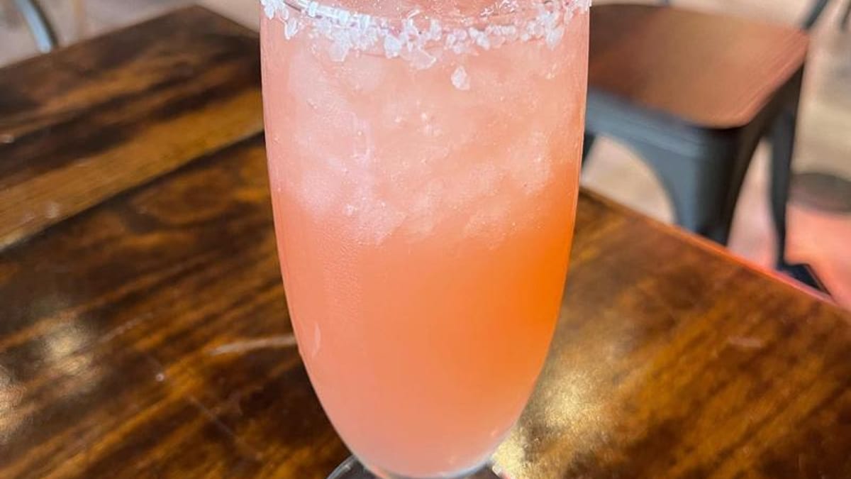 A full bar — at breakfast